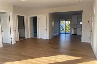 515 Jackson Ave, Lindenhurst, NY 11757 - Photo 14