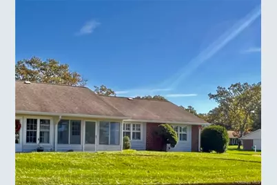 22B Guilford Court #22B, Ridge, NY 11961 - Photo 2