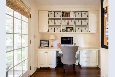 50 Eakins Road, Manhasset, NY 11030 - Photo 14