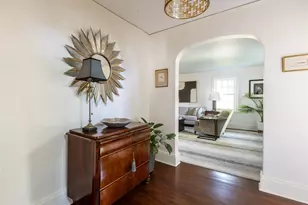 50 Eakins Rd, Manhasset, NY 11030 - Photo 2