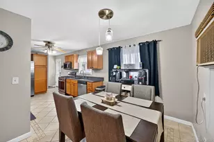 7 Manhattan Ave, Middletown, NY 10940 - Photo 10