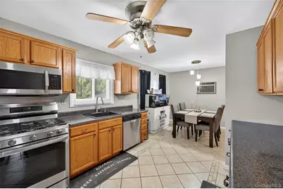 7 Manhattan Avenue, Middletown, NY 10940 - Photo 14