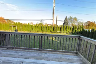 12 Hilton Ct, Hicksville, NY 11801 - Photo 22