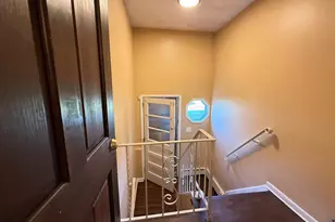 12 Hilton Ct, Hicksville, NY 11801 - Photo 16