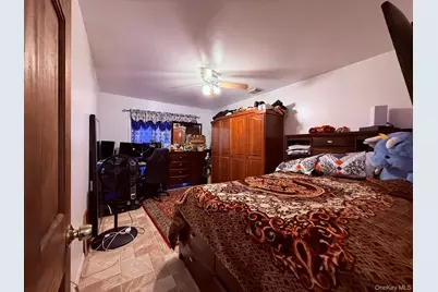 12 Hilton Court, Hicksville, NY 11801 - Photo 10