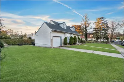 1024 Mahopac, West Hempstead, NY 11552 - Photo 4