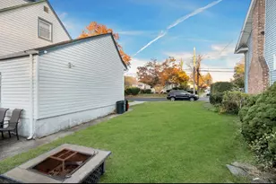 1024 Mahopac, West Hempstead, NY 11552 - Photo 14