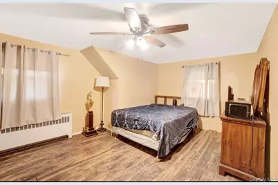 1024 Mahopac, West Hempstead, NY 11552 - Photo 20