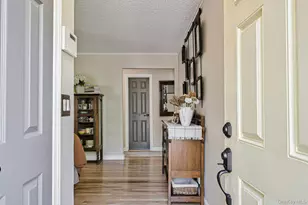 2 Overlook Dr, Huntington, NY 11743 - Photo 4