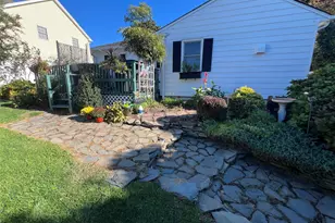 2 Overlook Dr, Huntington, NY 11743 - Photo 18