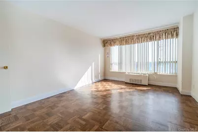 166-25 Powells Cove Boulevard #10G, Whitestone, NY 11357 - Photo 2