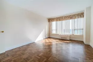 166-25 Powells Cove Blvd, Whitestone, NY 11357 - Photo 2