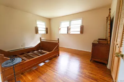 160 E Willow Tree Road, Spring Valley, NY 10977 - Photo 28