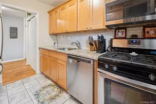 17 Manor House Dr, Dobbs Ferry, NY 10522 - Photo 6