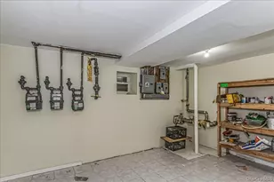 94-86 218th St, Queens Village, NY 11428 - Photo 30