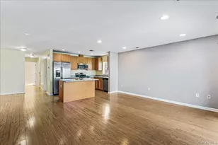 122-16 Powells Cove Blvd, College Point, NY 11356 - Photo 6