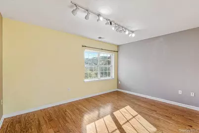 122-16 Powells Cove Boulevard #123, College Point, NY 11356 - Photo 12