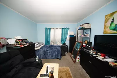 32 Stowe Place, Hempstead, NY 11550 - Photo 12