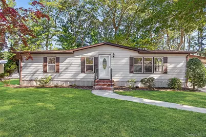 1661-434 Old Country Road, Riverhead, NY 11901 - Photo 1