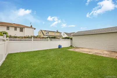 342 Lucille Avenue, Elmont, NY 11003 - Photo 24