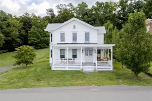 36 Riverview St, Stuyvesant, NY 12173 - Photo 2