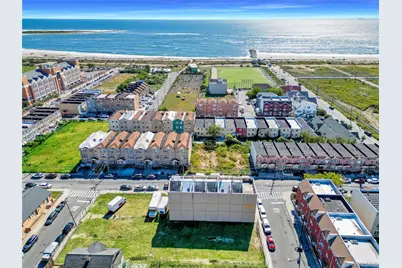 3012 Seagirt Avenue, Far Rockaway, NY 11691 - Photo 30