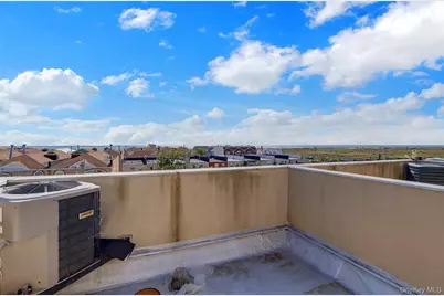 3012 Seagirt Avenue, Far Rockaway, NY 11691 - Photo 26