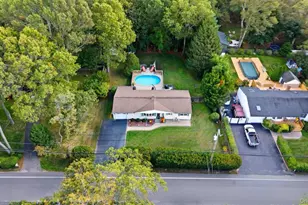 347 Wading River Rd, Manorville, NY 11949 - Photo 28