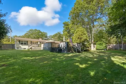347 Wading River Road, Manorville, NY 11949 - Photo 24