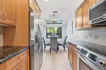 115 Beecher Avenue Extension, East Islip, NY 11730 - Photo 10