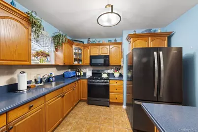 2328 Esplanade, Bronx, NY 10469 - Photo 20