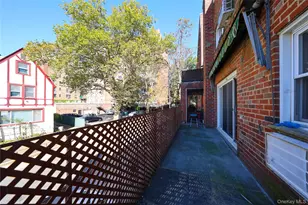 117-08 Curzon Rd, Richmond Hill, NY 11418 - Photo 14