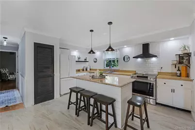 48 Nidzyn Avenue, Remsenburg, NY 11960 - Photo 8