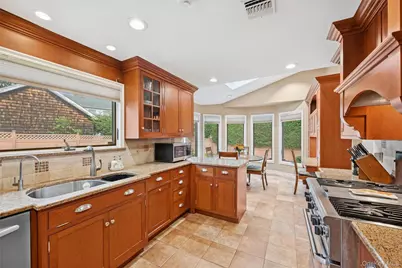 18 Knoll Lane, Glen Head, NY 11545 - Photo 10