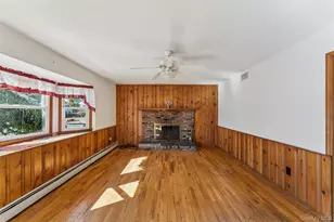 15 Cedar St, Center Moriches, NY 11934 - Photo 12