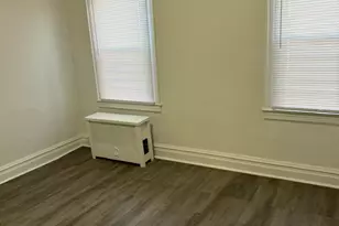 114-25 201st St, Saint Albans, NY 11412 - Photo 12