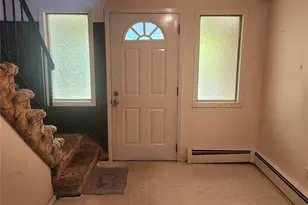 47 15th Ave, West Babylon, NY 11704 - Photo 2