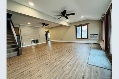 86 Shepherd Lane, Levittown, NY 11756 - Photo 8