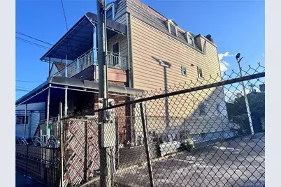 45-24 Burling Street, Flushing, NY 11355 - Photo 4