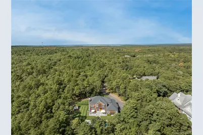 6 Clara Drive, East Quogue, NY 11942 - Photo 4