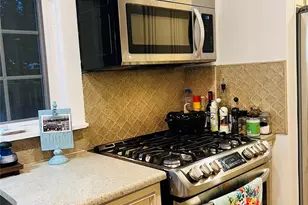 512 Logan Ave, Bronx, NY 10465 - Photo 6