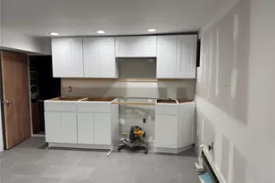 512 Logan Ave, Bronx, NY 10465 - Photo 30