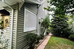 512 Logan Ave, Bronx, NY 10465 - Photo 10