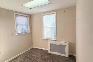 28 Morningstar Rd, New York, NY 10303 - Photo 18