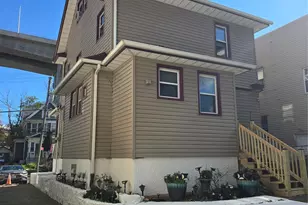 28 Morningstar Rd, New York, NY 10303 - Photo 2