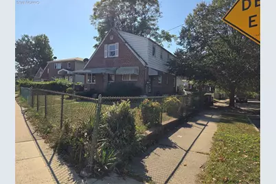 13404 Farmers Boulevard, Jamaica, NY 11434 - Photo 4