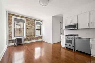 2451 38th Street #7B, Astoria, NY 11103 - Photo 2