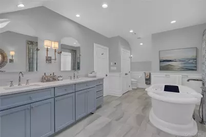 111 Old Field Road, Setauket, NY 11733 - Photo 16