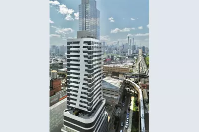 2416 Queens Plaza S #2D, Long Island City, NY 11101 - Photo 1