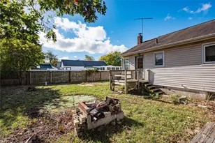 710 S 4th St, Lindenhurst, NY 11757 - Photo 18